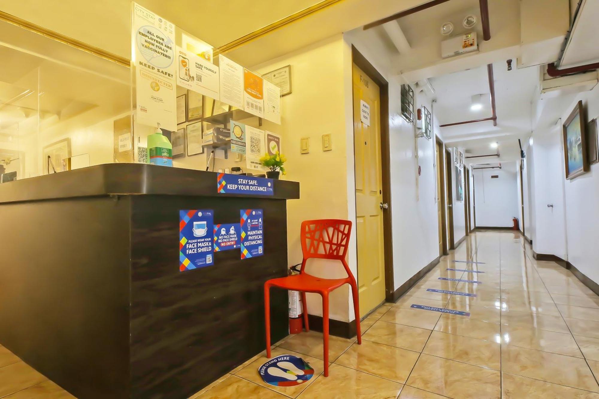 โอโย 882 ซิตี้ สเตย์ อินน์ มากาตี ซิตี้ ฮอลล์ Mandaluyong ภายนอก รูปภาพ